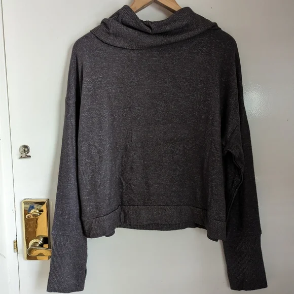 🆕 Pink Rose Sweater Charcoal Gray Cowl Neck XL Thumb Holes Long Sleeves - Picture 9 of 15